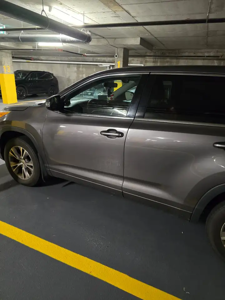 Toyota Highlander снимка Toyota Highlander