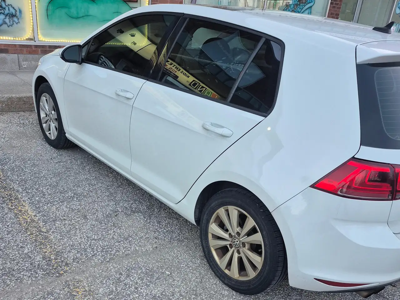 Volkswagen Golf photo Volkswagen Golf