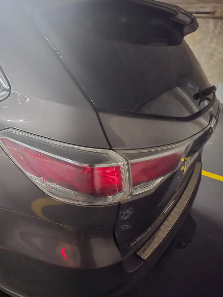 Toyota Highlander снимка Toyota Highlander