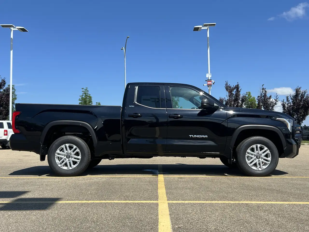 Toyota Tundra photo Toyota Tundra