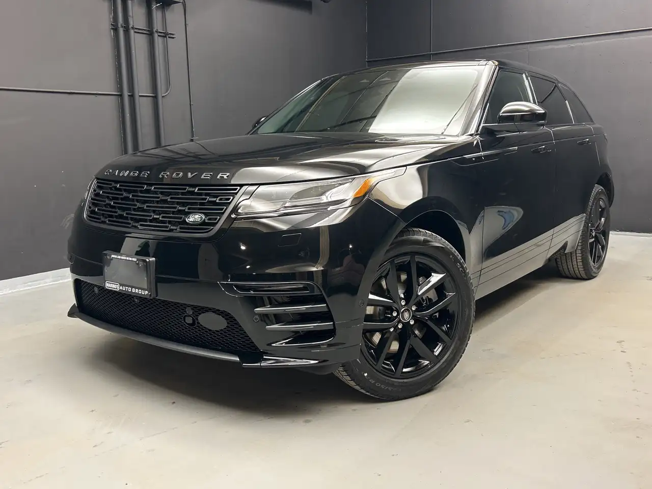 Land Rover Range Rover Velar photo Land Rover Range Rover Velar
