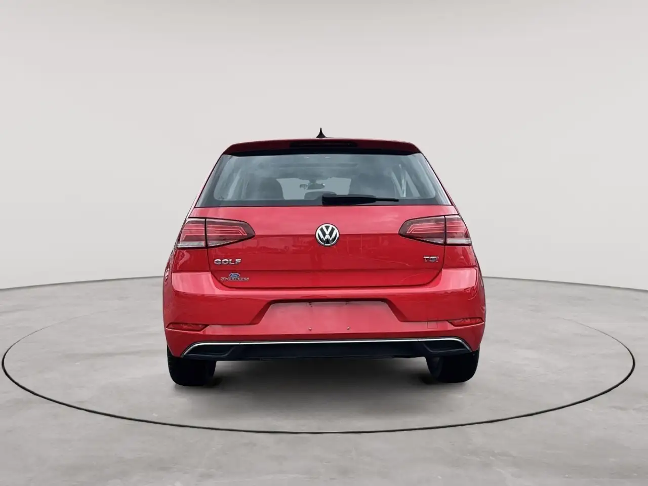 Volkswagen Golf снимка Volkswagen Golf