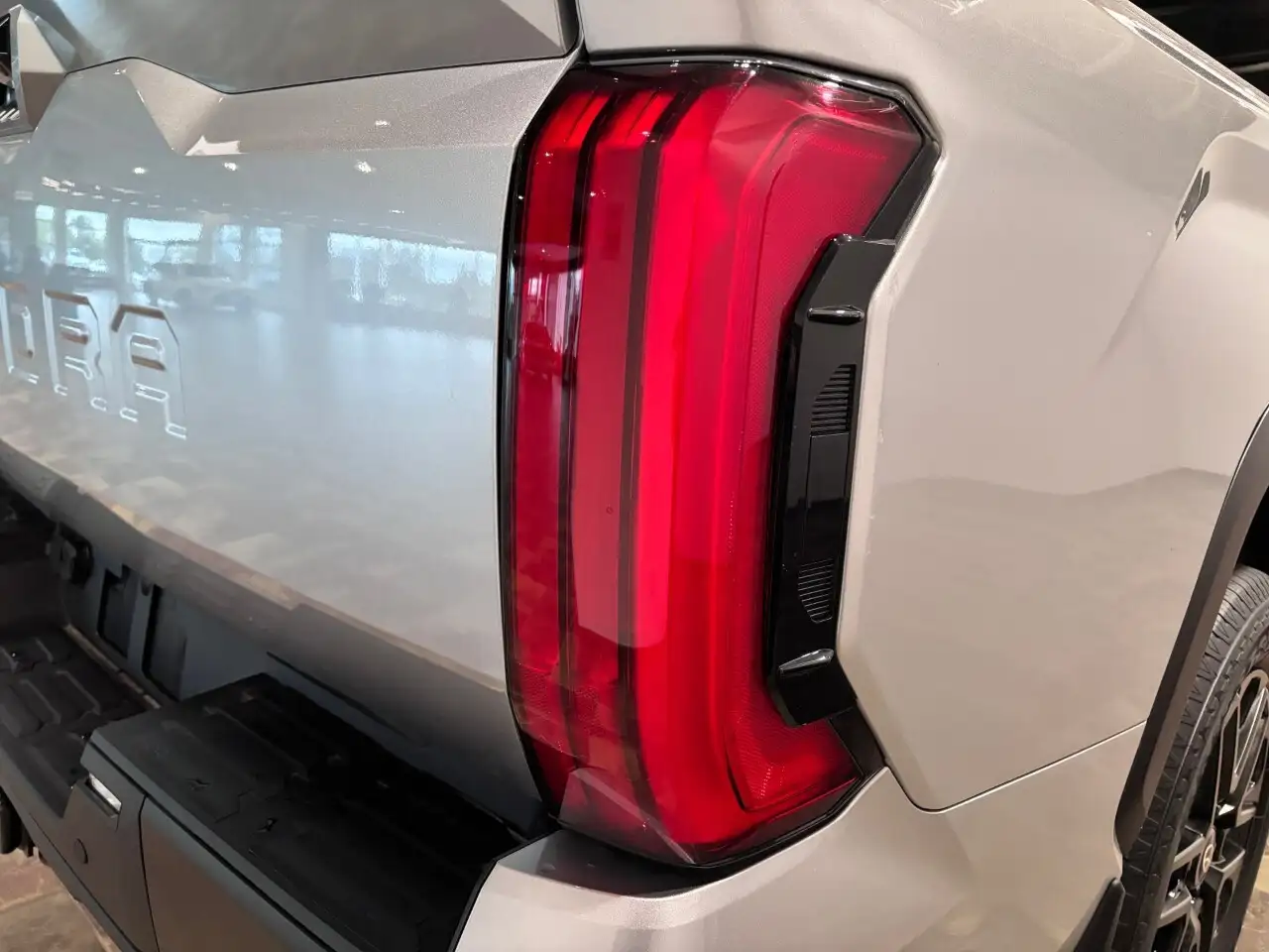 Toyota Tundra photo Toyota Tundra