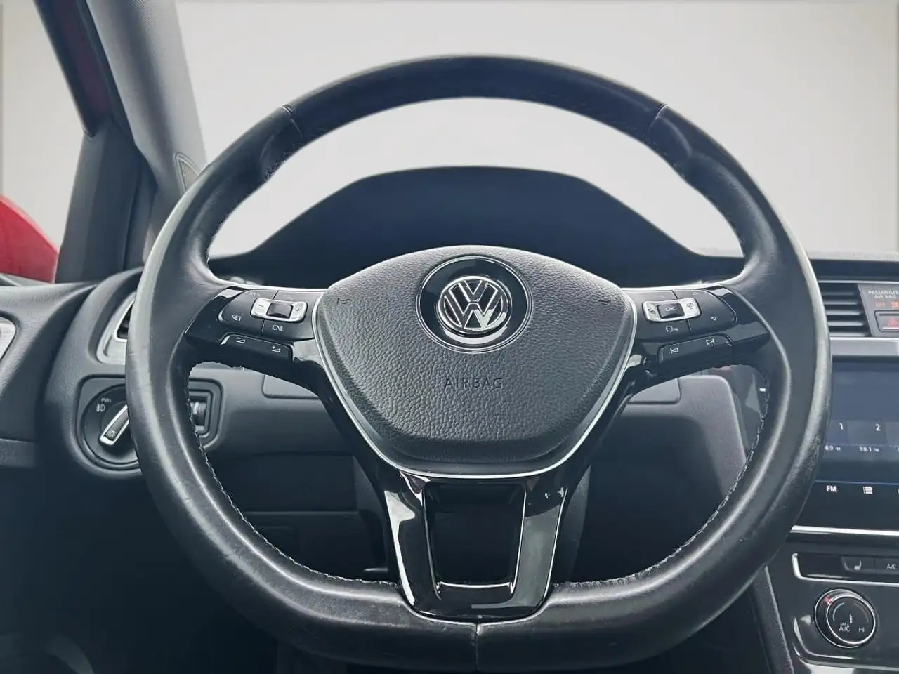 Volkswagen Golf снимка Volkswagen Golf
