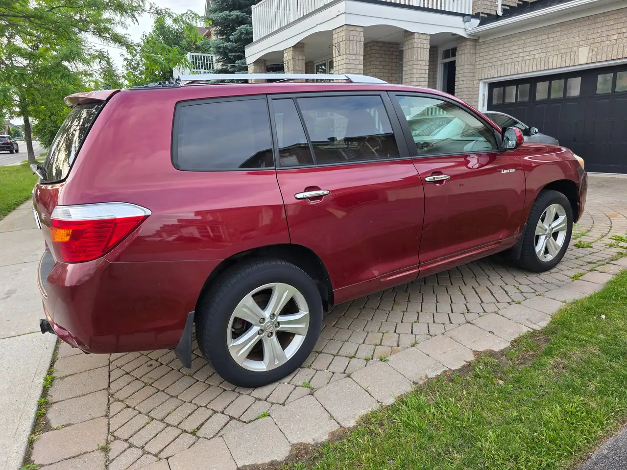 Toyota Highlander photo Toyota Highlander