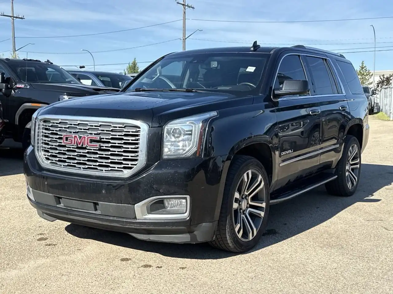 GMC Yukon снимка GMC Yukon