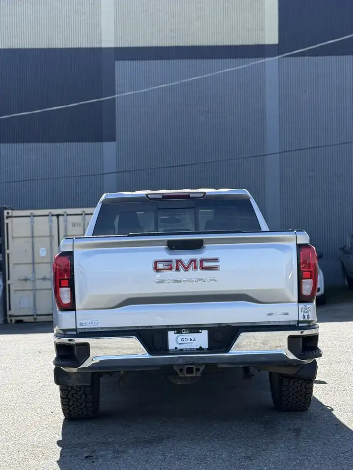 GMC Sierra 1500 снимка GMC Sierra 1500