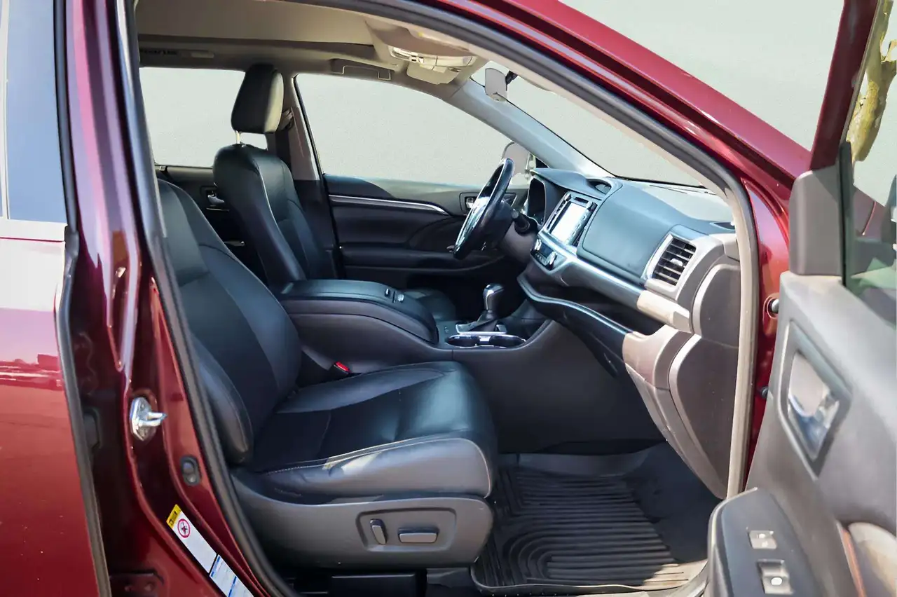 Toyota Highlander photo Toyota Highlander