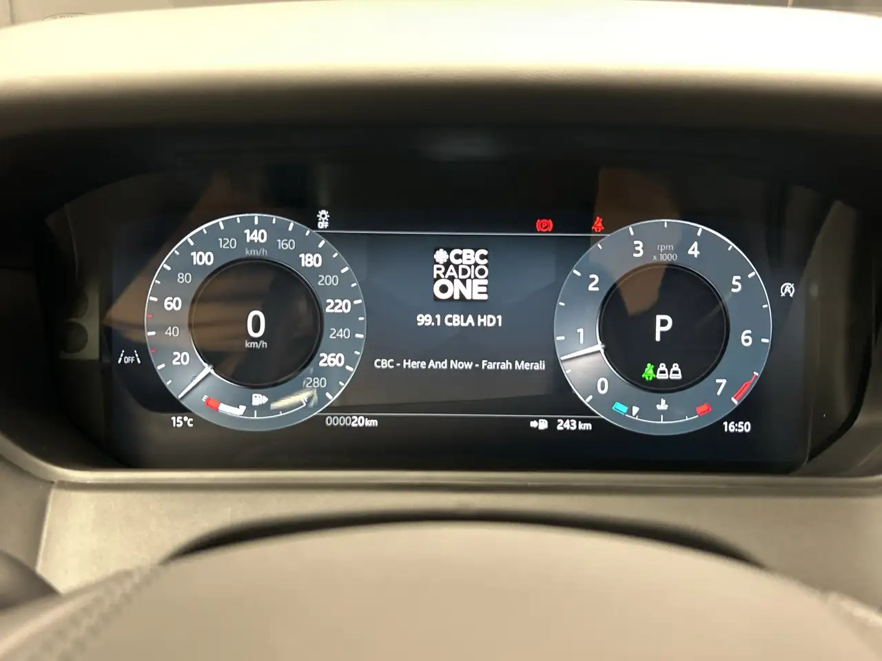 Land Rover Range Rover Velar photo Land Rover Range Rover Velar