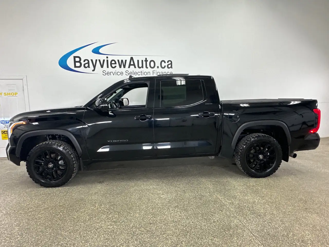 Toyota Tundra снимка Toyota Tundra