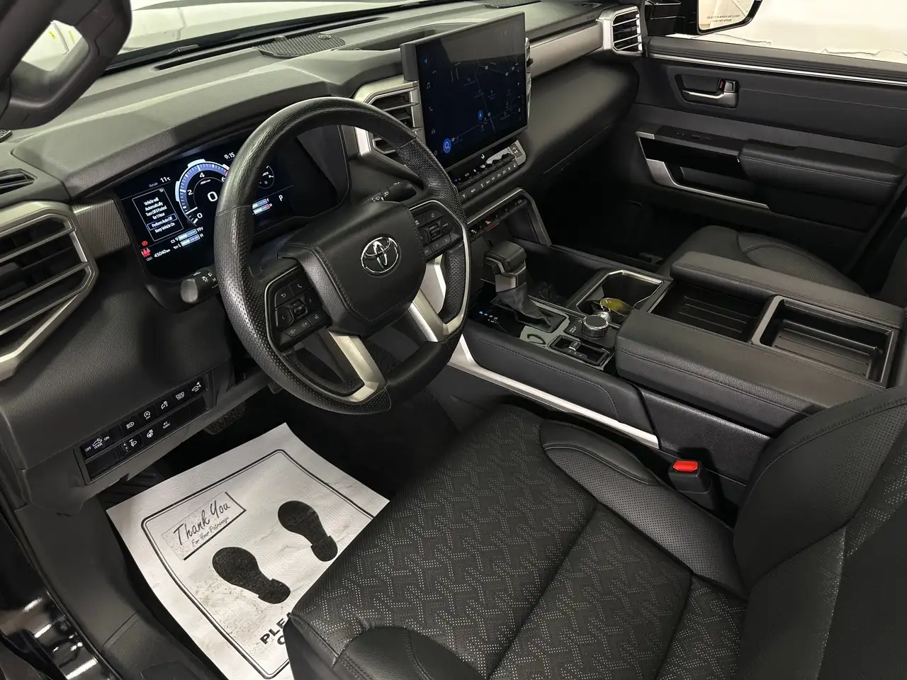 Toyota Tundra снимка Toyota Tundra