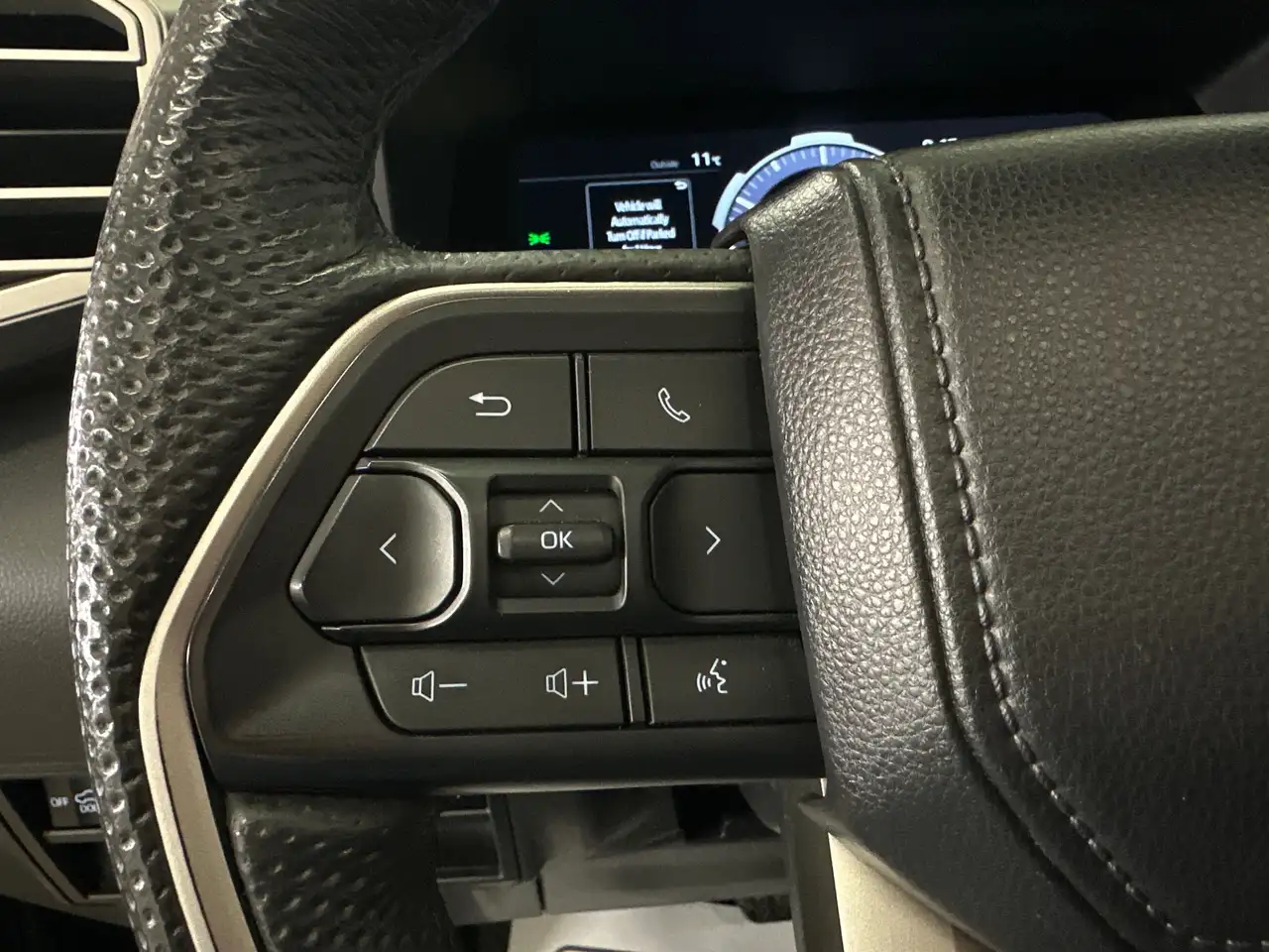 Toyota Tundra снимка Toyota Tundra
