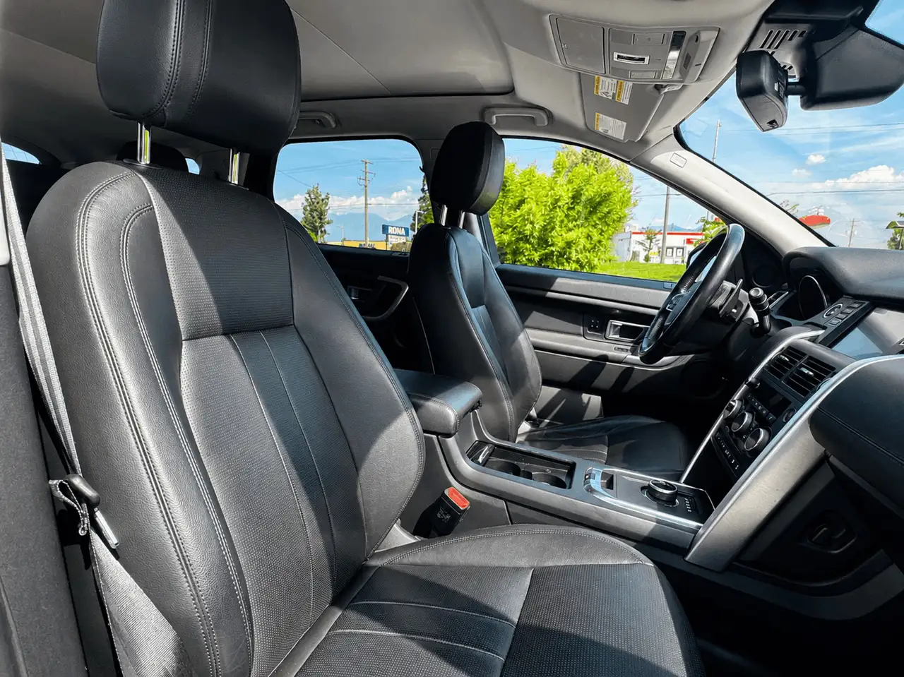 Land Rover Discovery Sport снимка Land Rover Discovery Sport