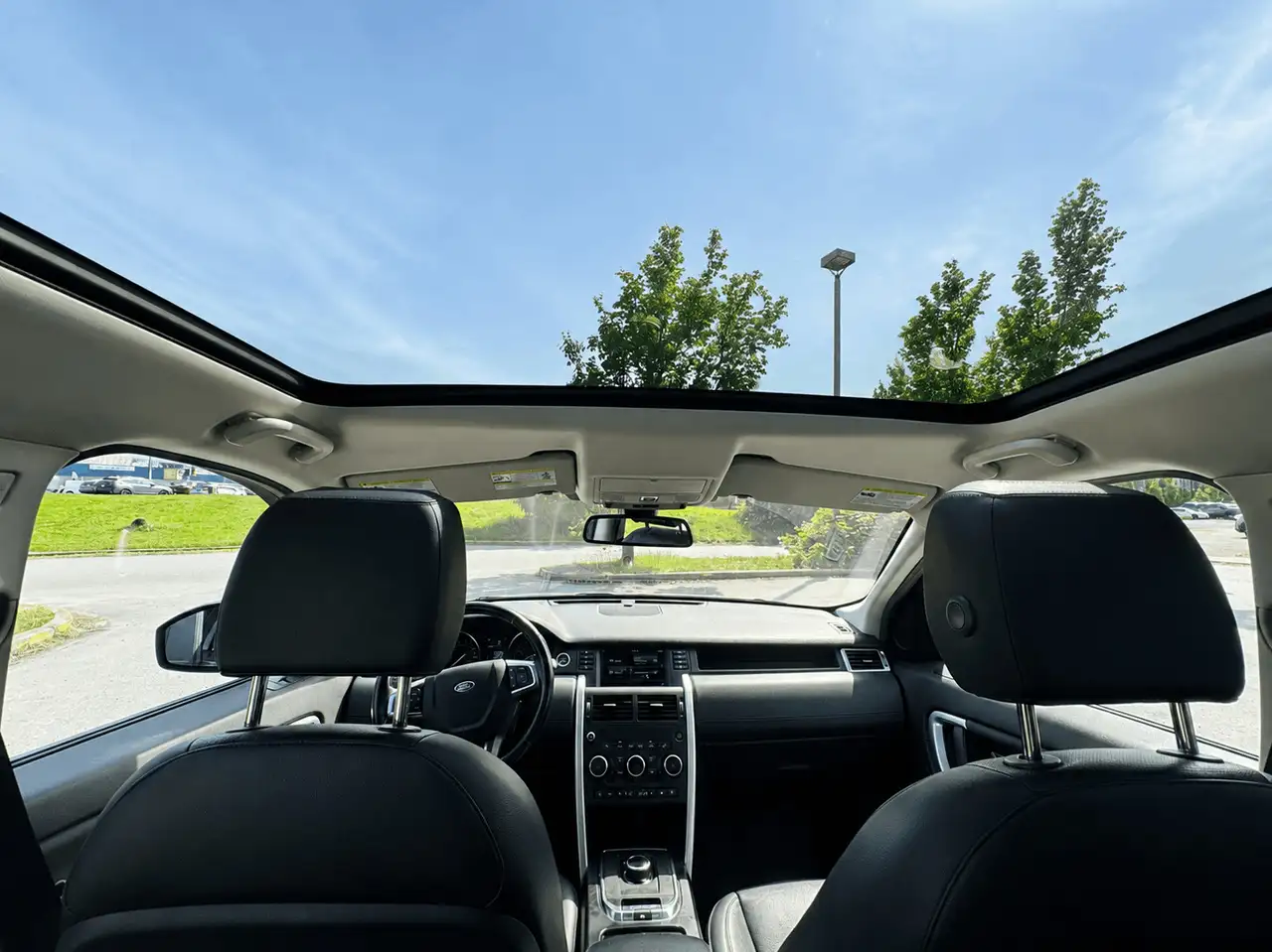 Land Rover Discovery Sport снимка Land Rover Discovery Sport