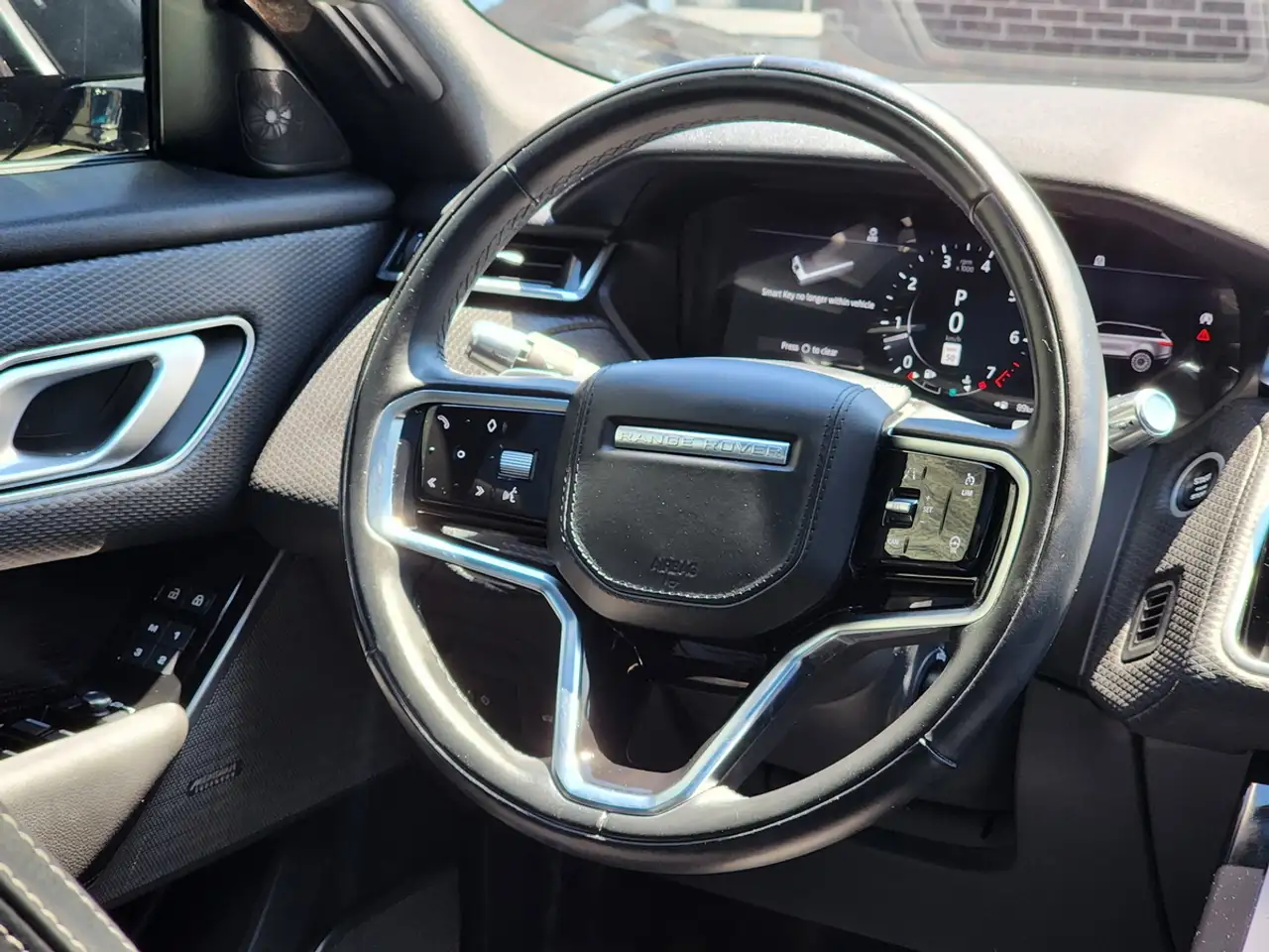 Land Rover Range Rover Velar снимка Land Rover Range Rover Velar