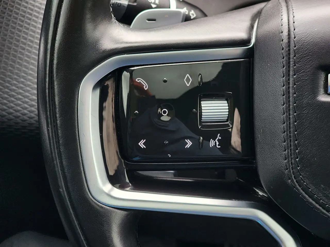 Land Rover Range Rover Velar снимка Land Rover Range Rover Velar
