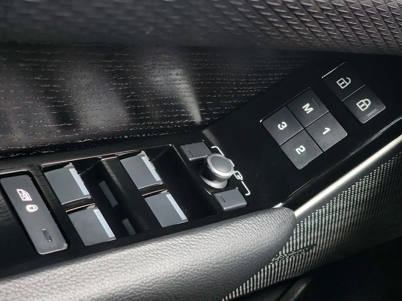 Land Rover Range Rover Velar снимка Land Rover Range Rover Velar