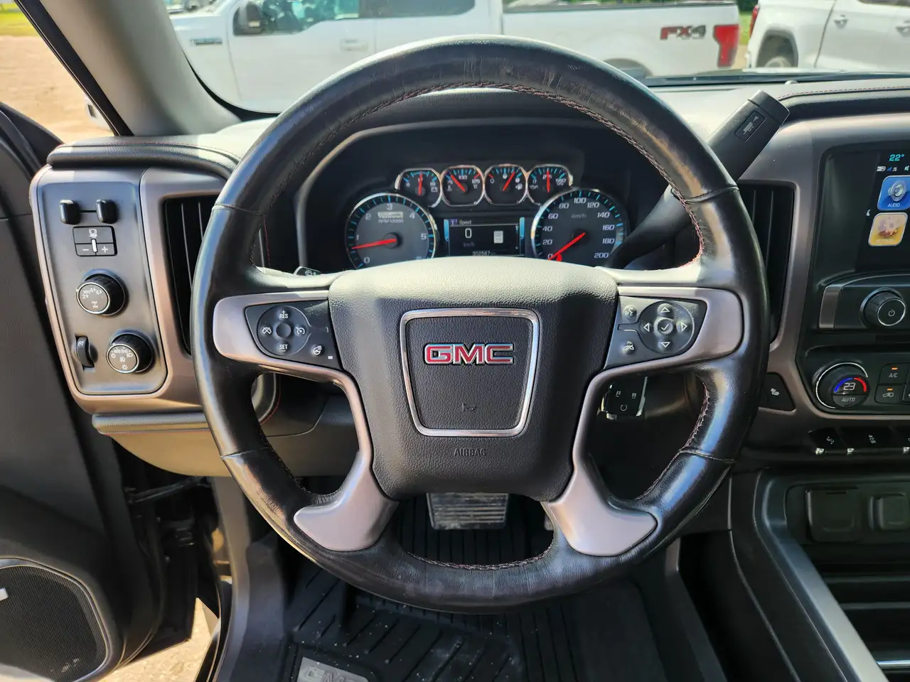 GMC Sierra 1500 fotografie GMC Sierra 1500