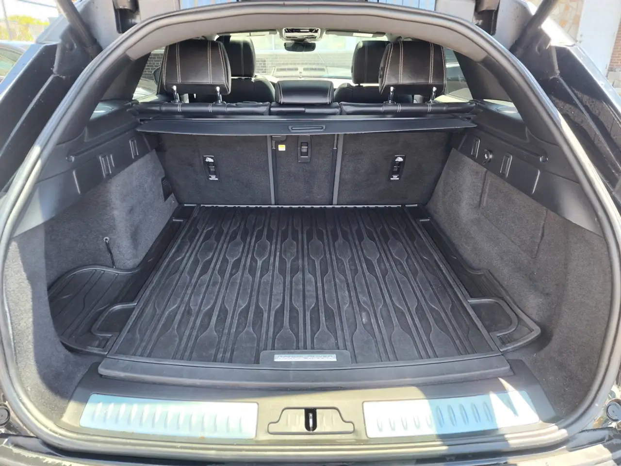 Land Rover Range Rover Velar снимка Land Rover Range Rover Velar