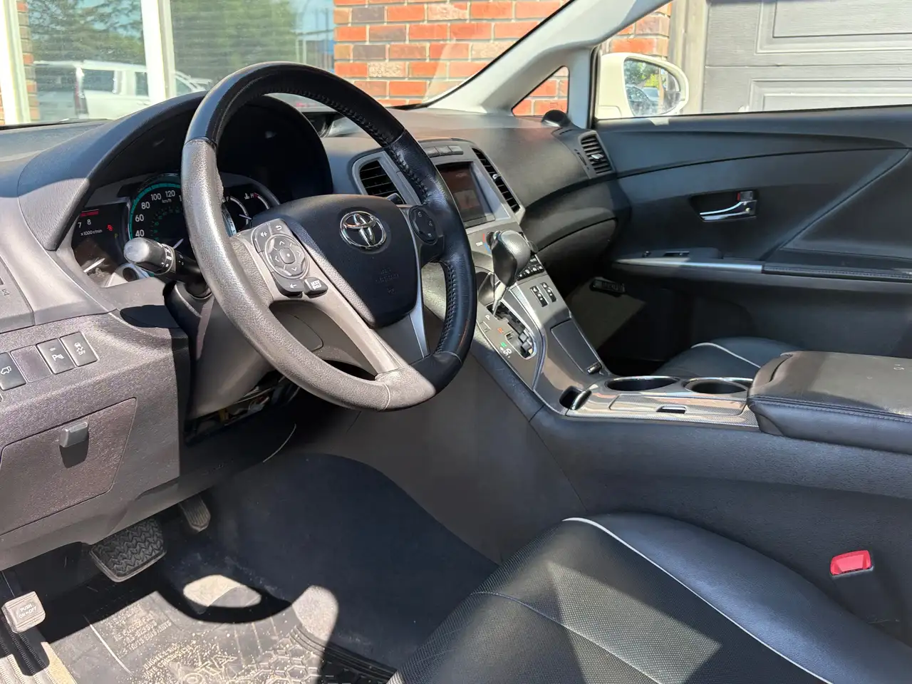 Toyota Venza снимка Toyota Venza
