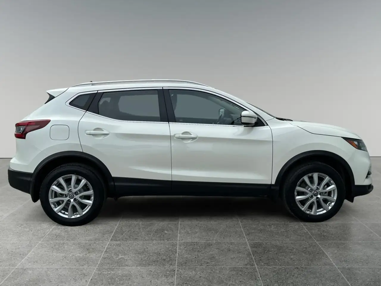 Nissan Qashqai снимка Nissan Qashqai