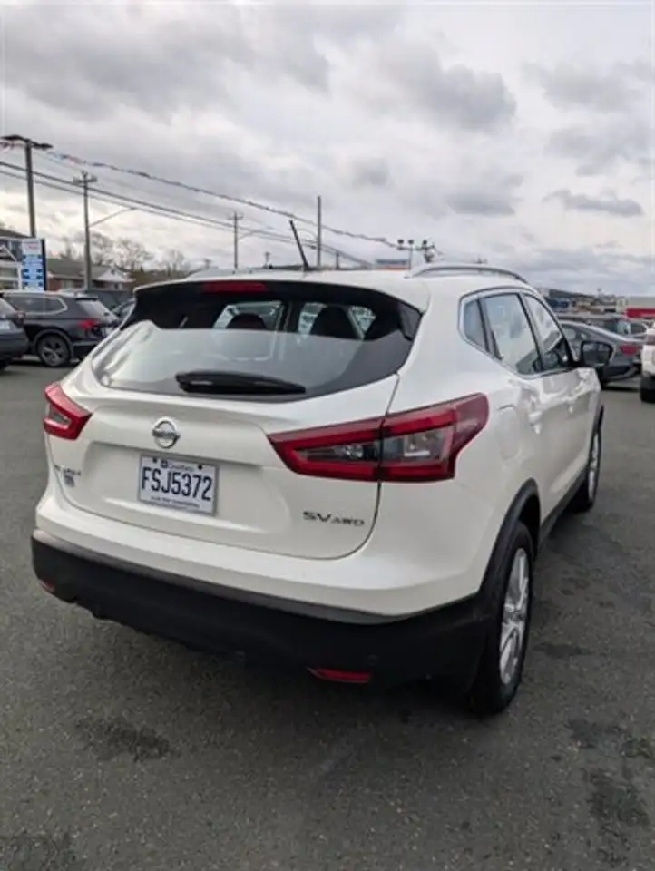 Nissan Qashqai снимка Nissan Qashqai