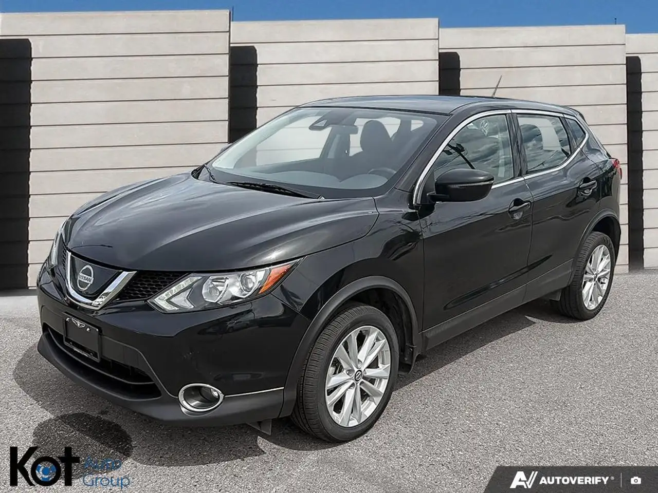 Nissan Qashqai снимка Nissan Qashqai