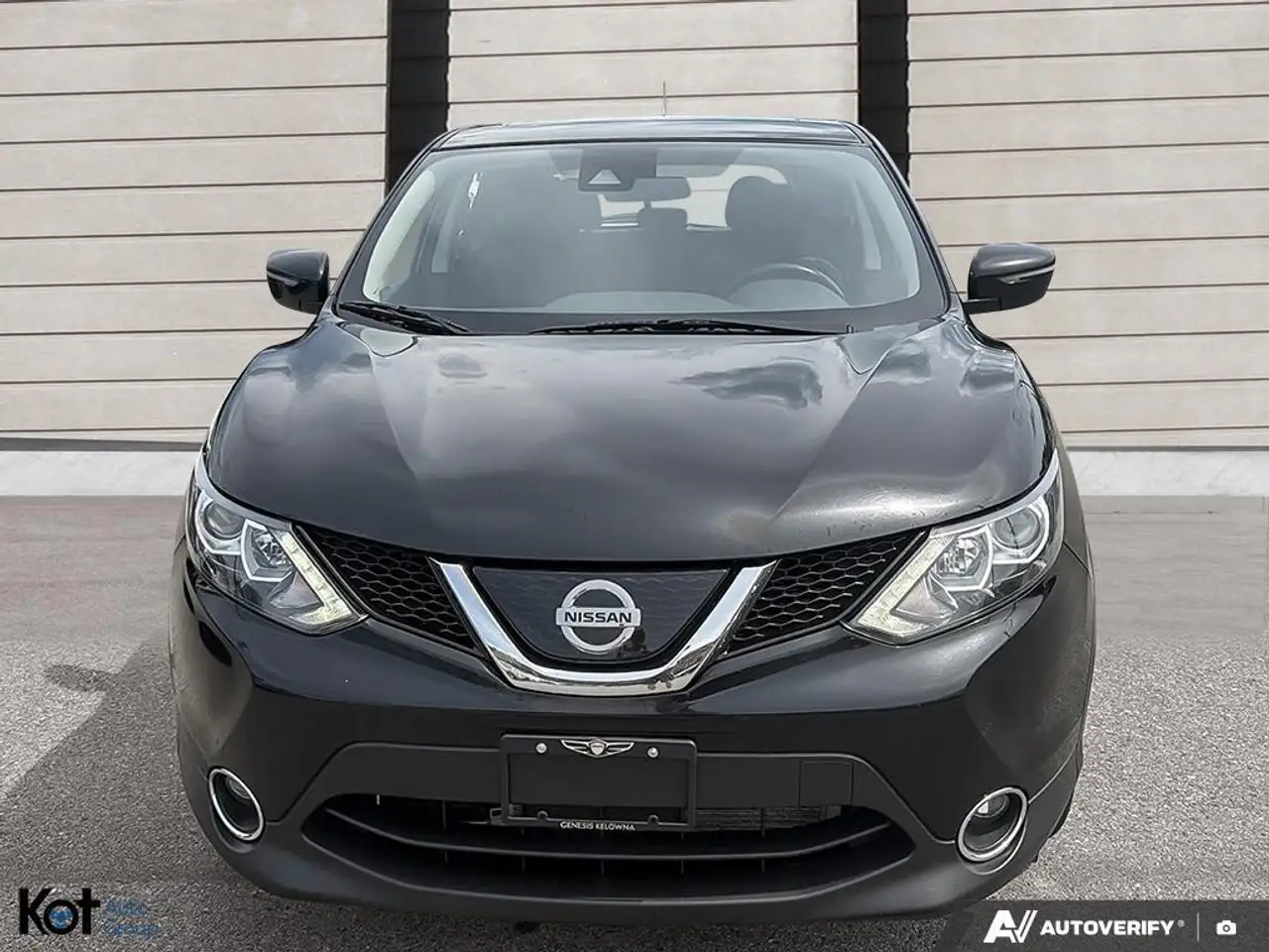 Nissan Qashqai снимка Nissan Qashqai