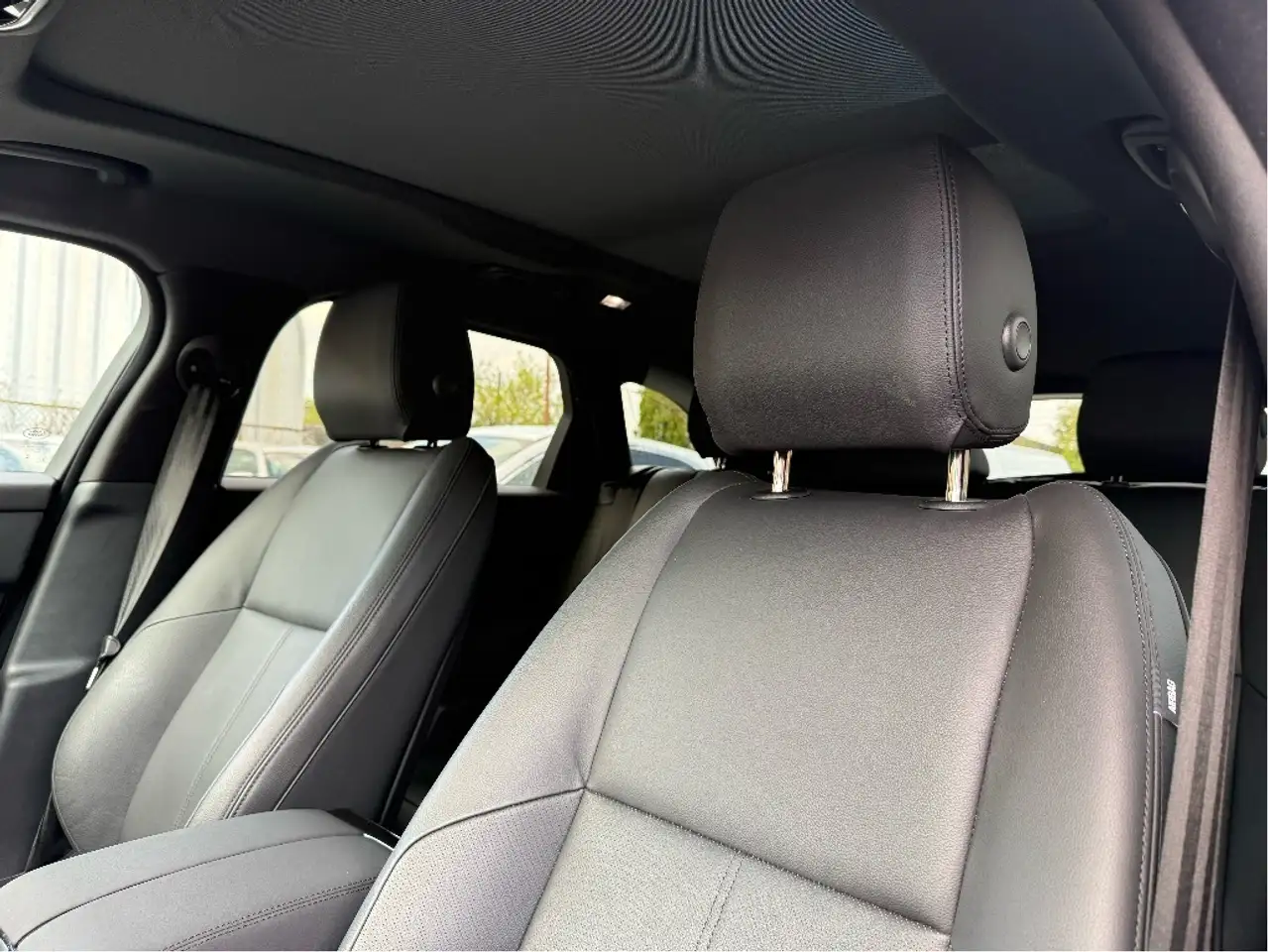 Land Rover Range Rover Velar снимка Land Rover Range Rover Velar