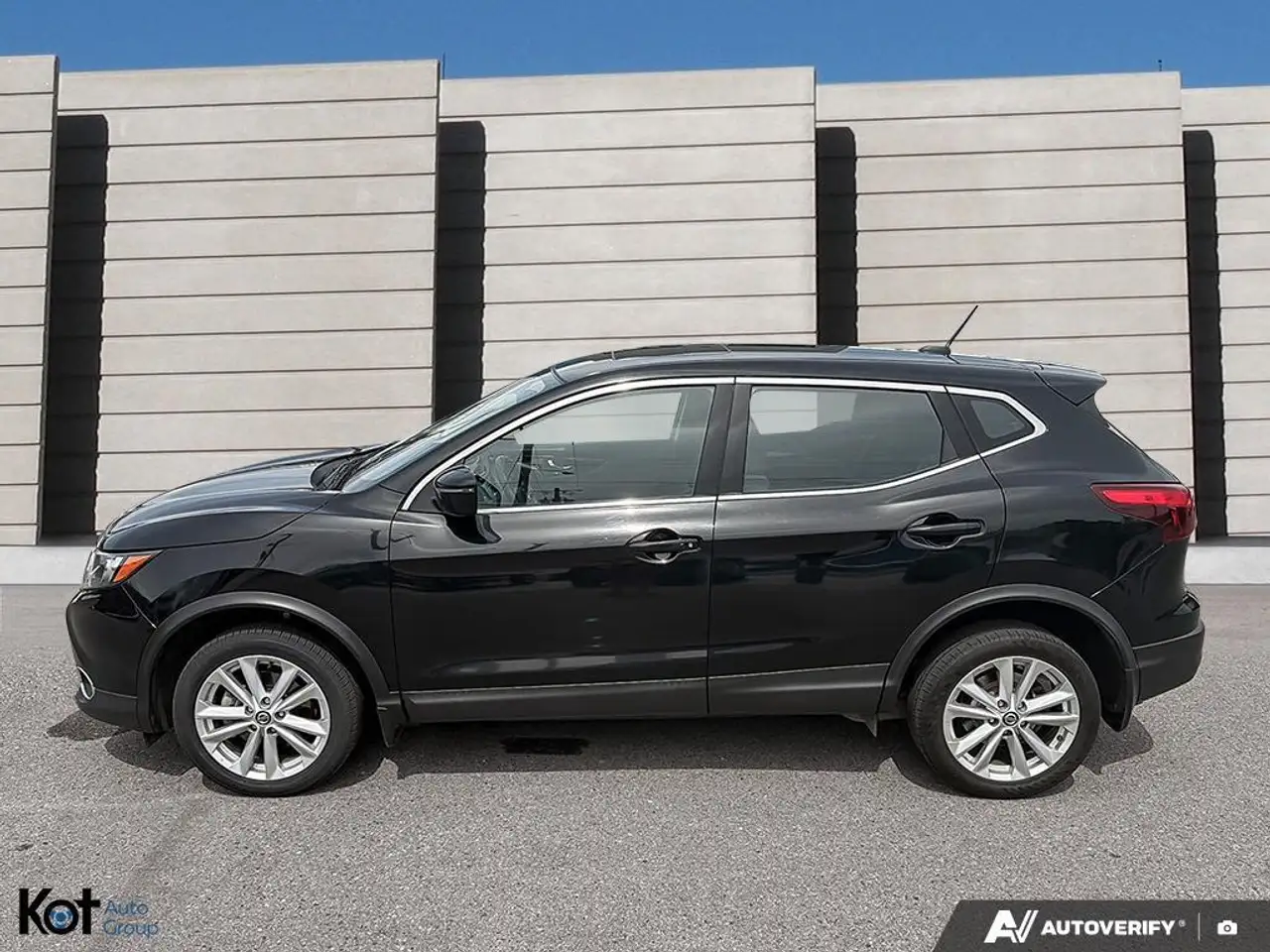 Nissan Qashqai снимка Nissan Qashqai