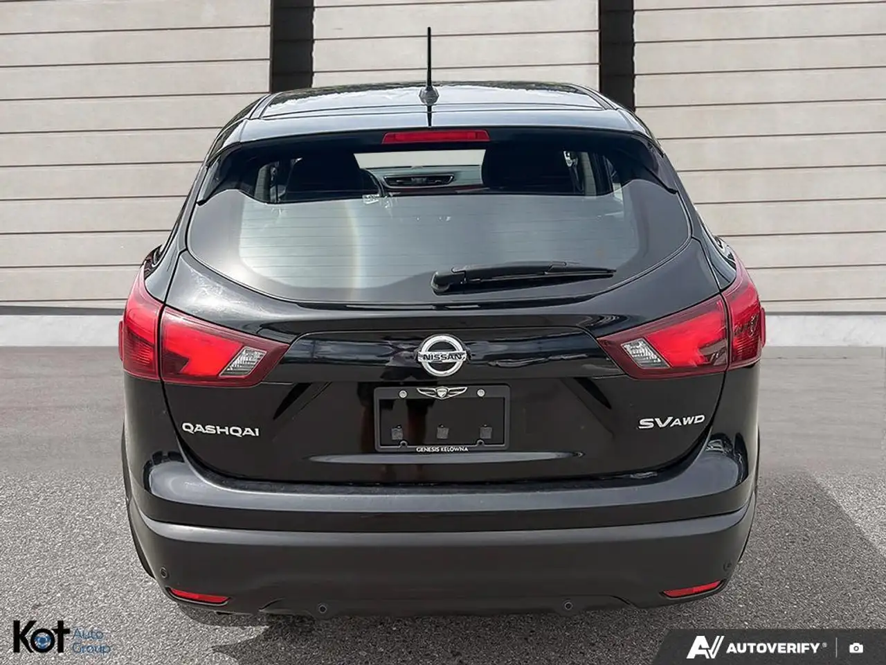 Nissan Qashqai снимка Nissan Qashqai