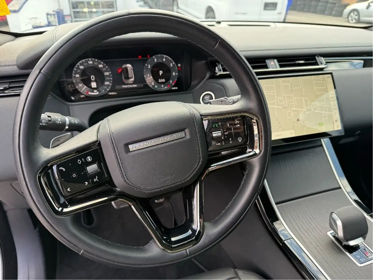 Land Rover Range Rover Velar снимка Land Rover Range Rover Velar