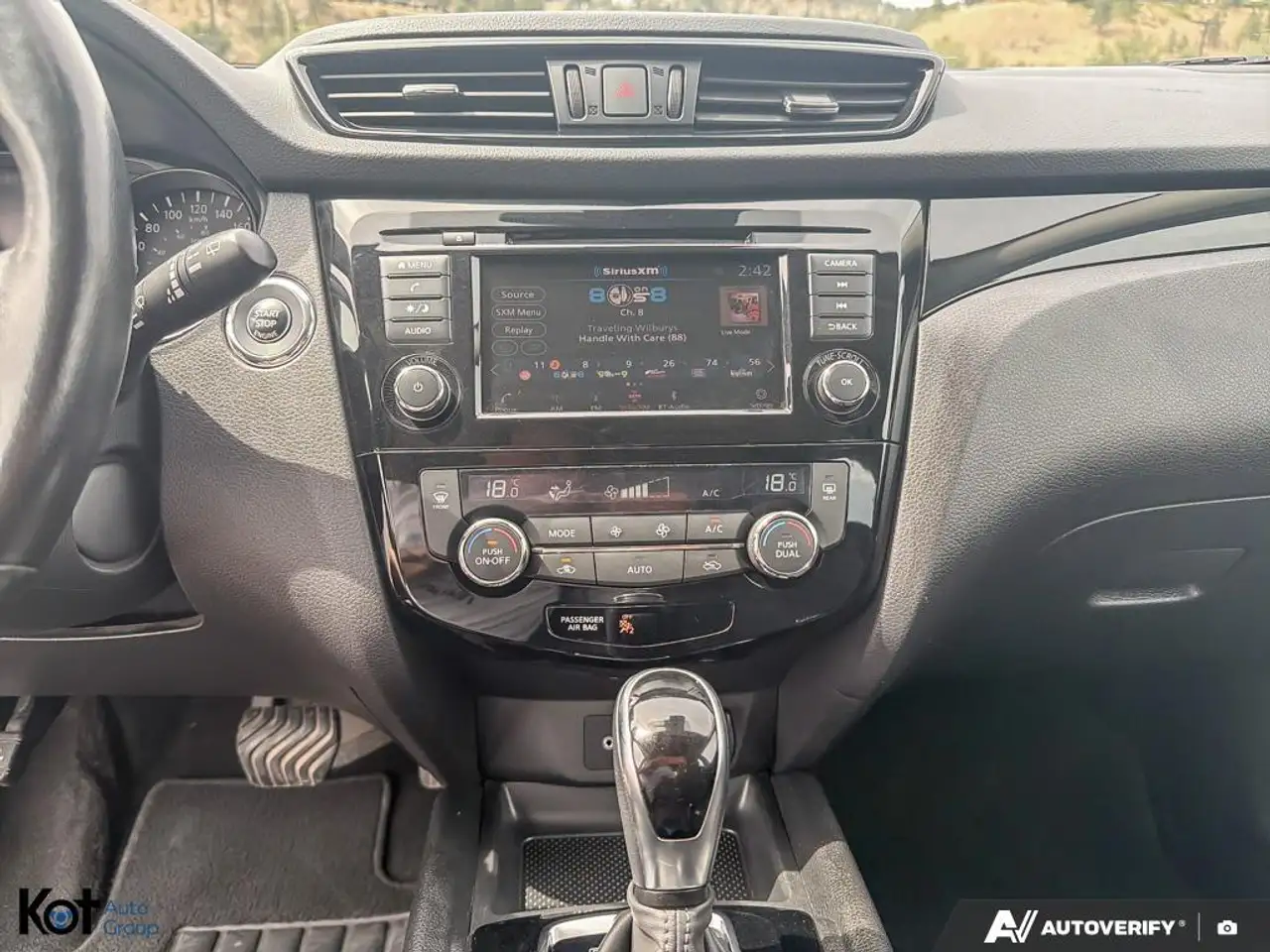 Nissan Qashqai снимка Nissan Qashqai