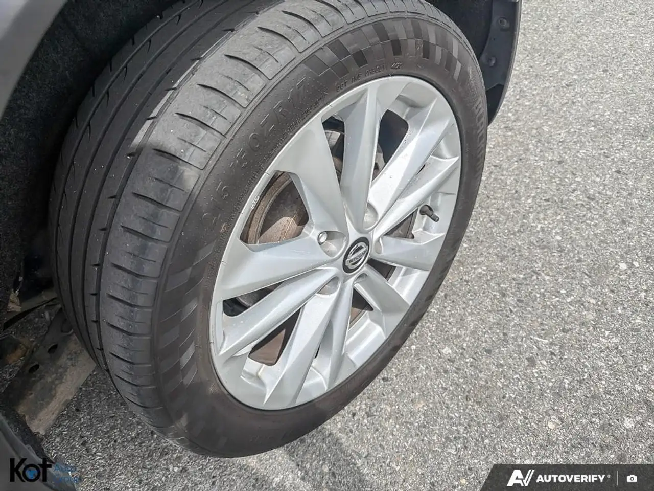 Nissan Qashqai снимка Nissan Qashqai