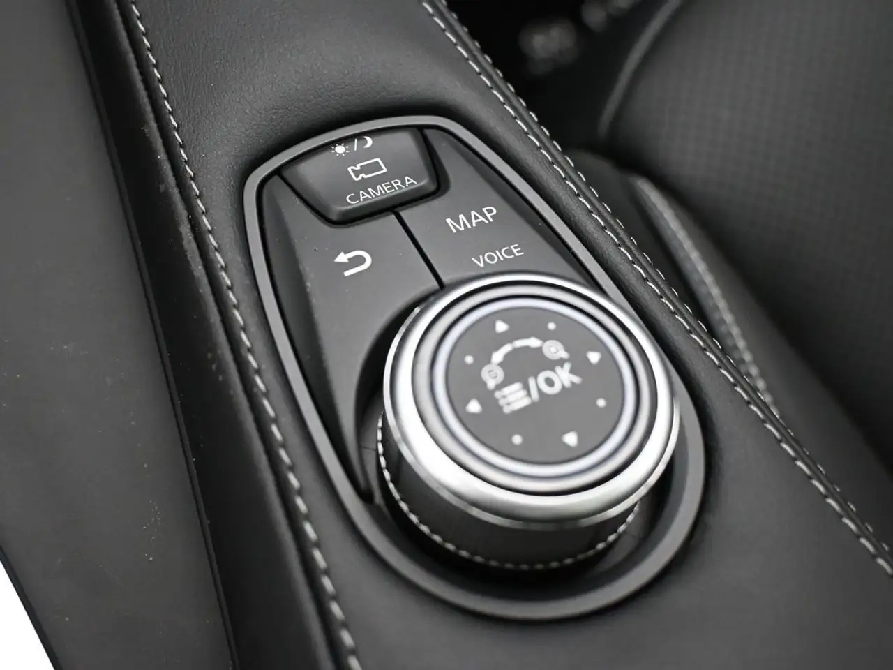 Infiniti QX50 fotografie Infiniti QX50
