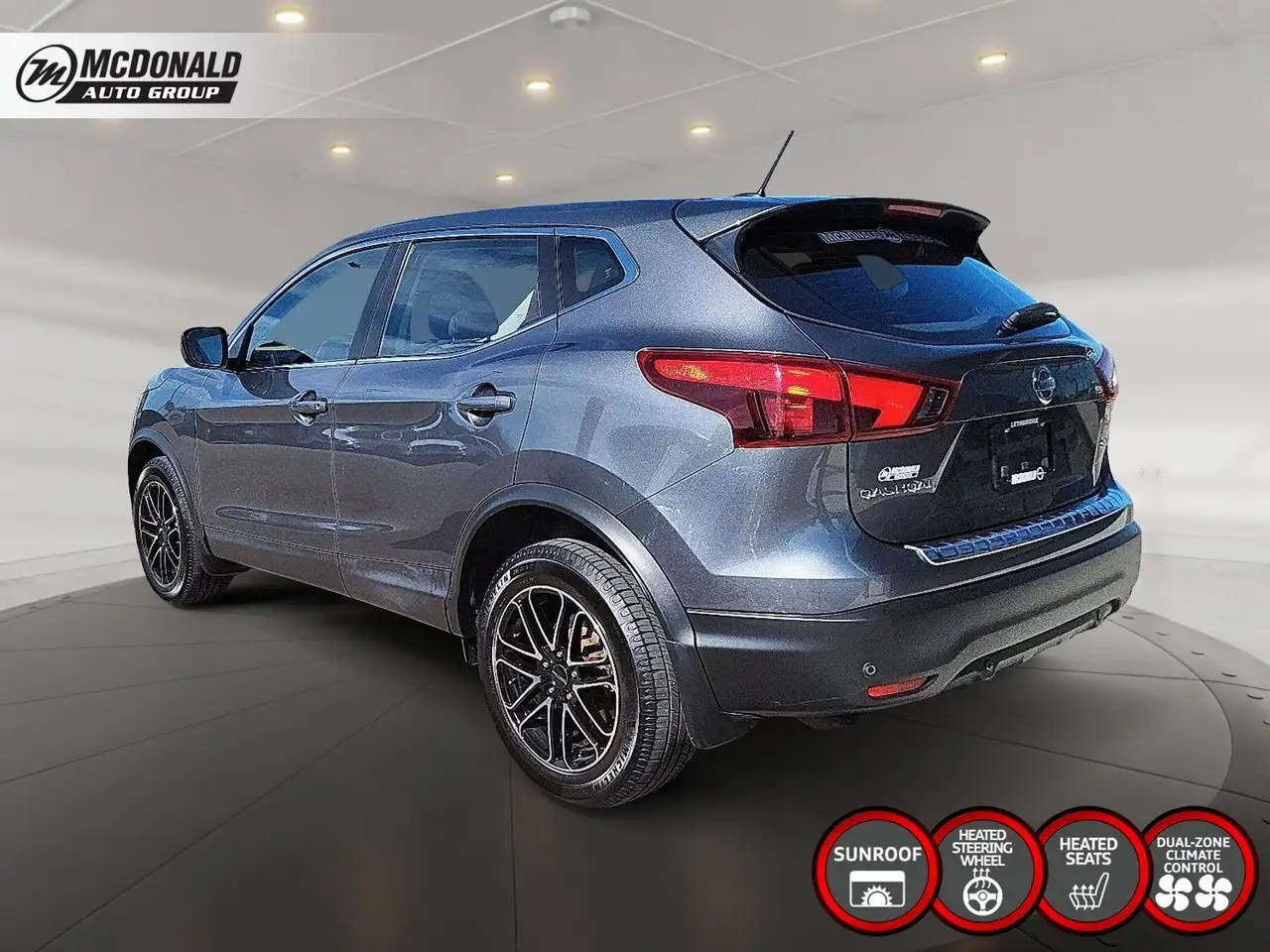 Nissan Qashqai снимка Nissan Qashqai