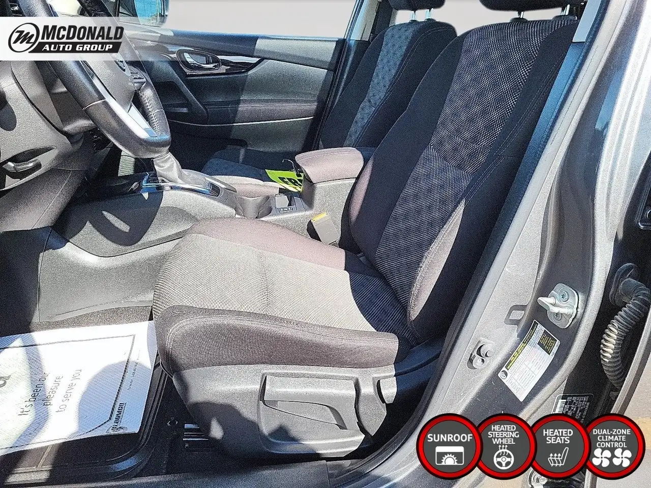 Nissan Qashqai снимка Nissan Qashqai