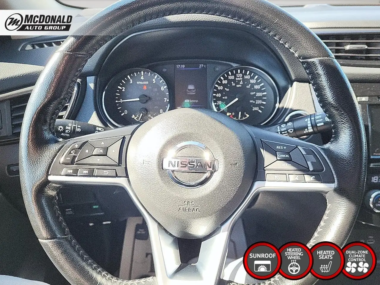 Nissan Qashqai снимка Nissan Qashqai