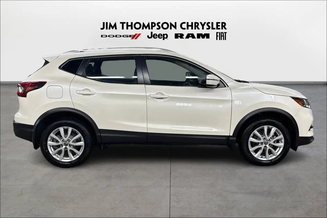 Nissan Qashqai photo Nissan Qashqai