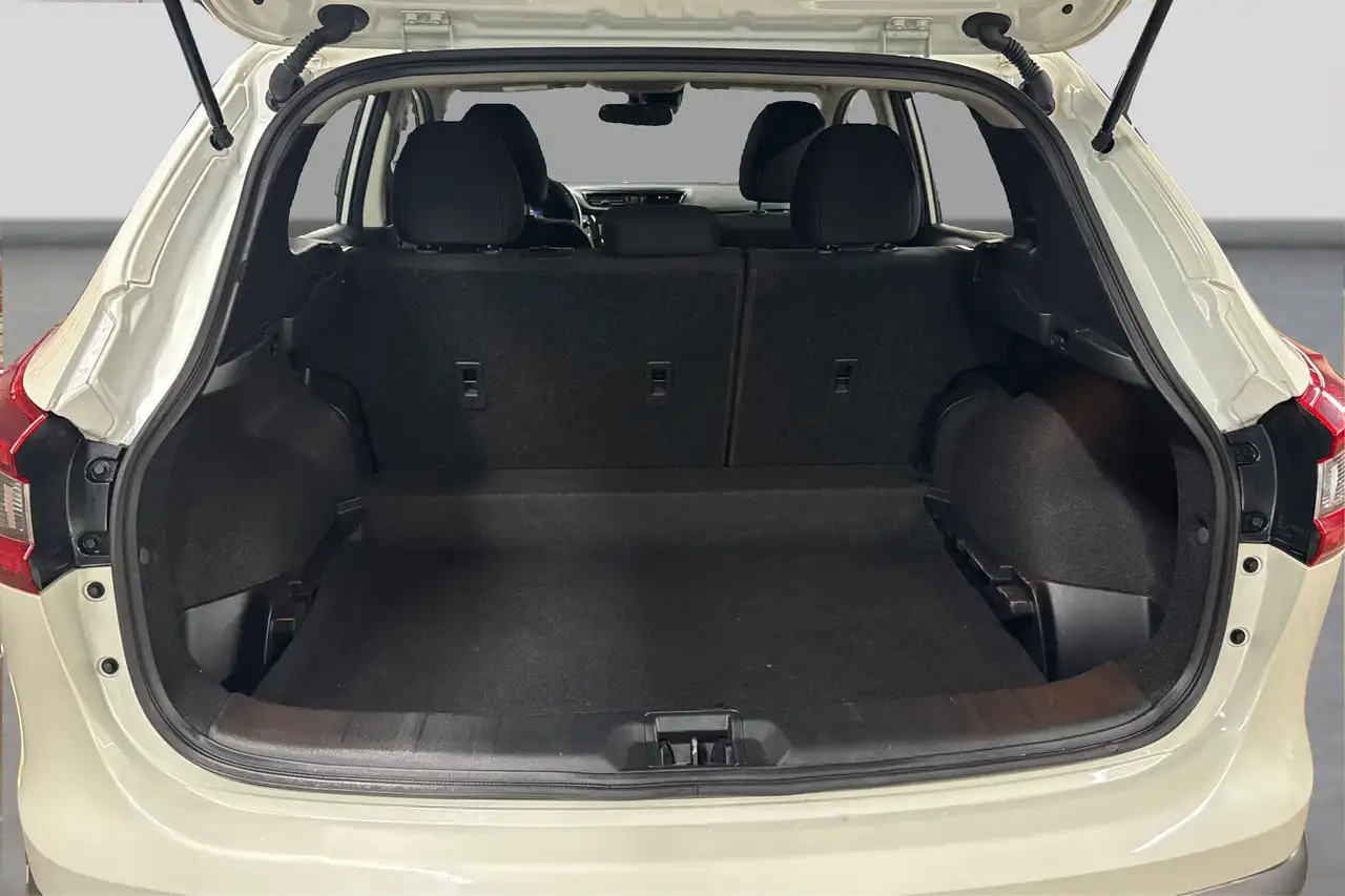 Nissan Qashqai photo Nissan Qashqai
