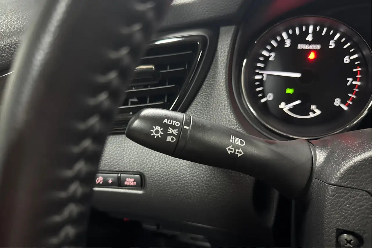 Nissan Qashqai photo Nissan Qashqai