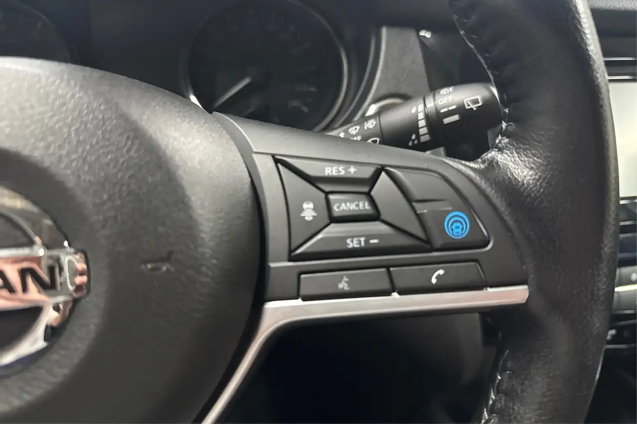 Nissan Qashqai photo Nissan Qashqai