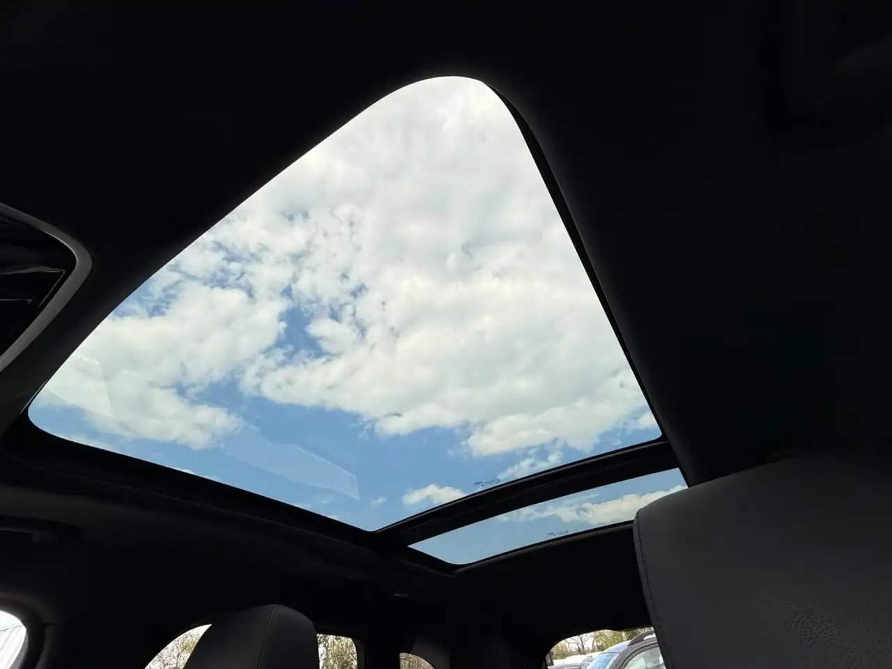 Land Rover Range Rover Velar снимка Land Rover Range Rover Velar