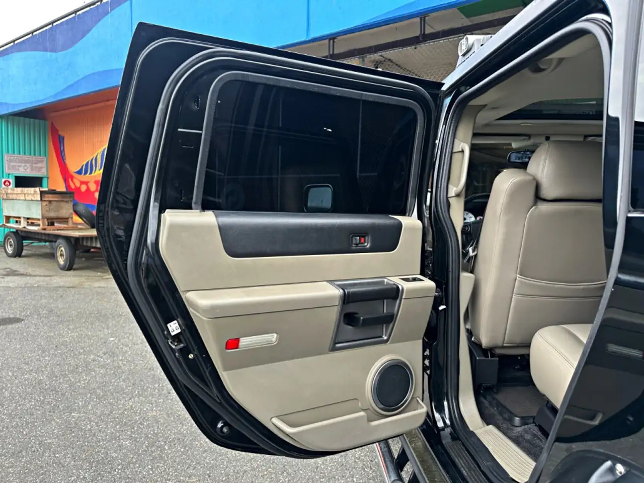 HUMMER H2 снимка HUMMER H2