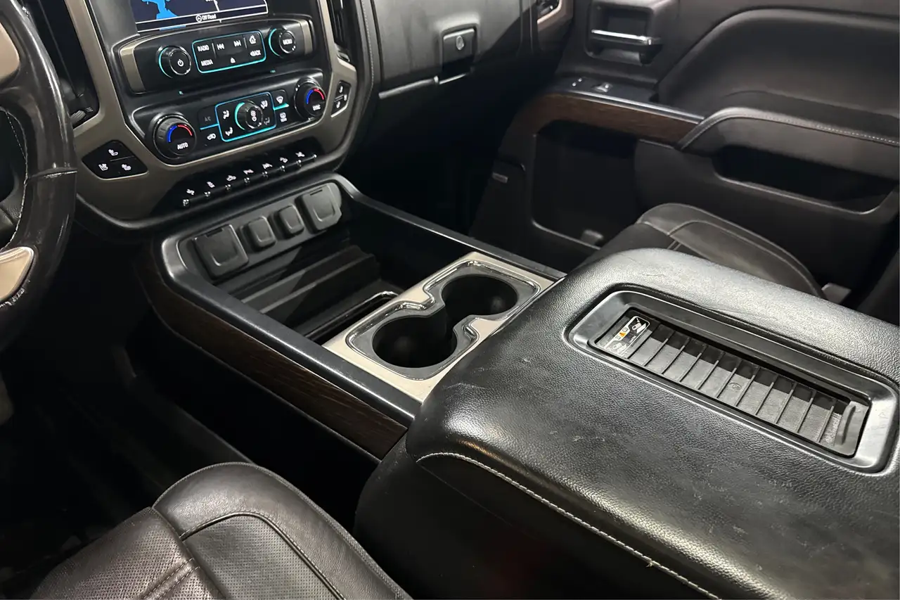 GMC Sierra 1500 снимка GMC Sierra 1500