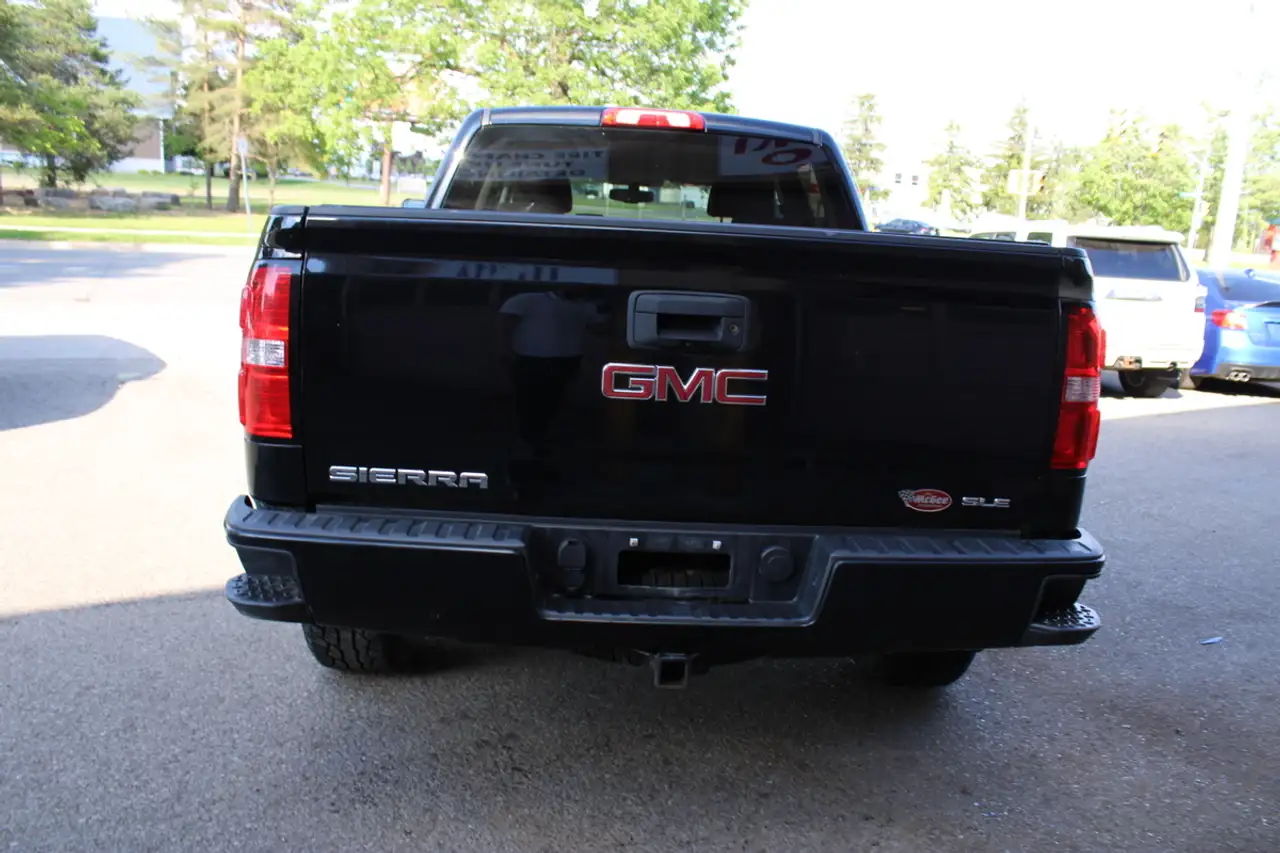 GMC Sierra 1500 fotografie GMC Sierra 1500