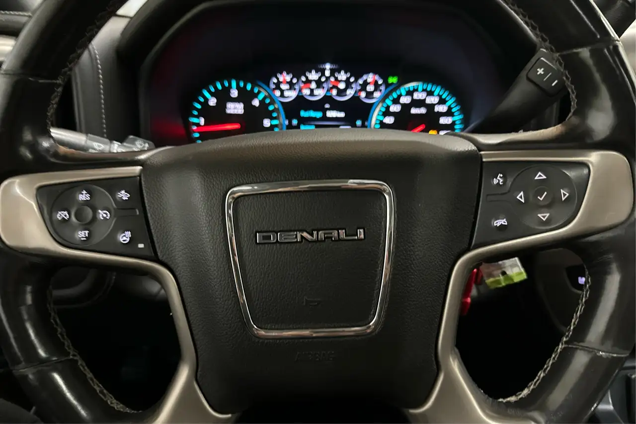 GMC Sierra 1500 снимка GMC Sierra 1500