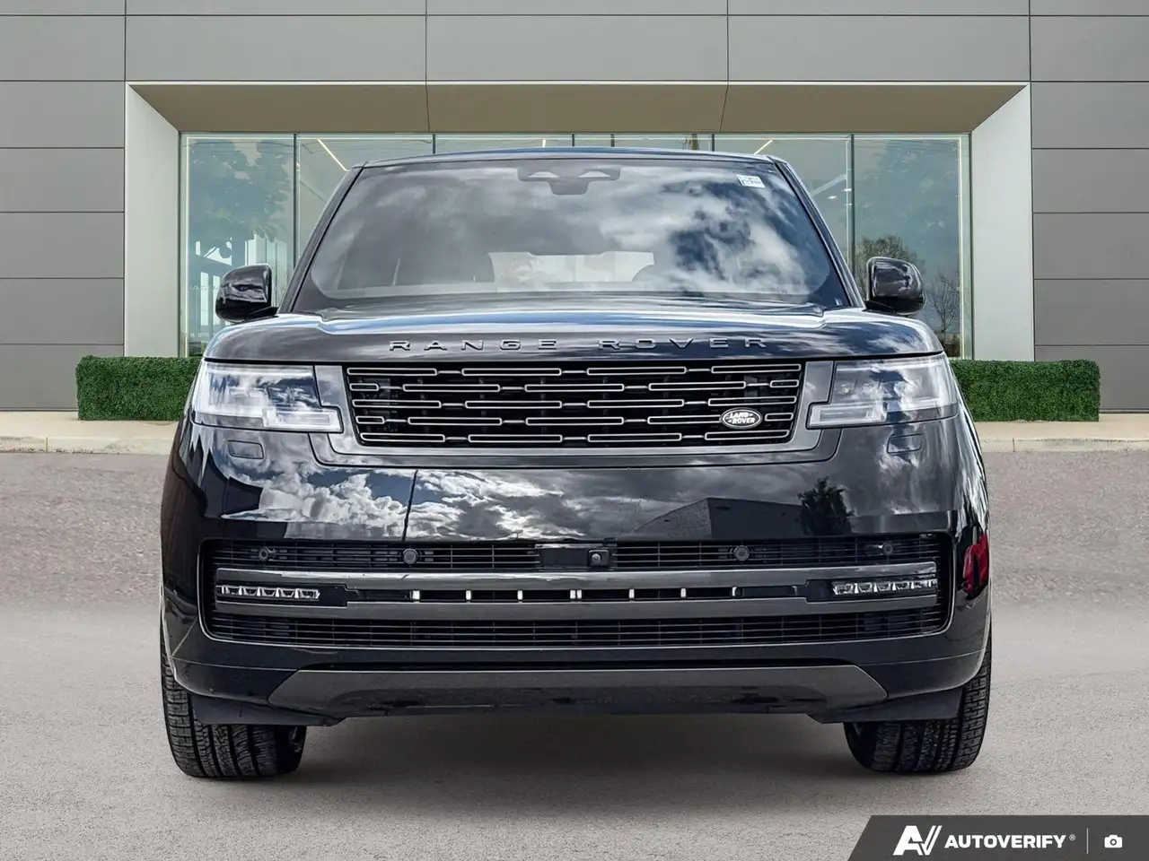 Land Rover Range Rover photo Land Rover Range Rover