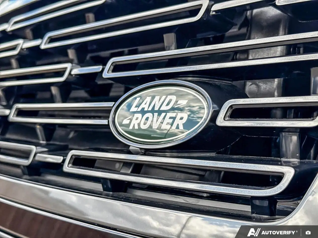Land Rover Range Rover photo Land Rover Range Rover