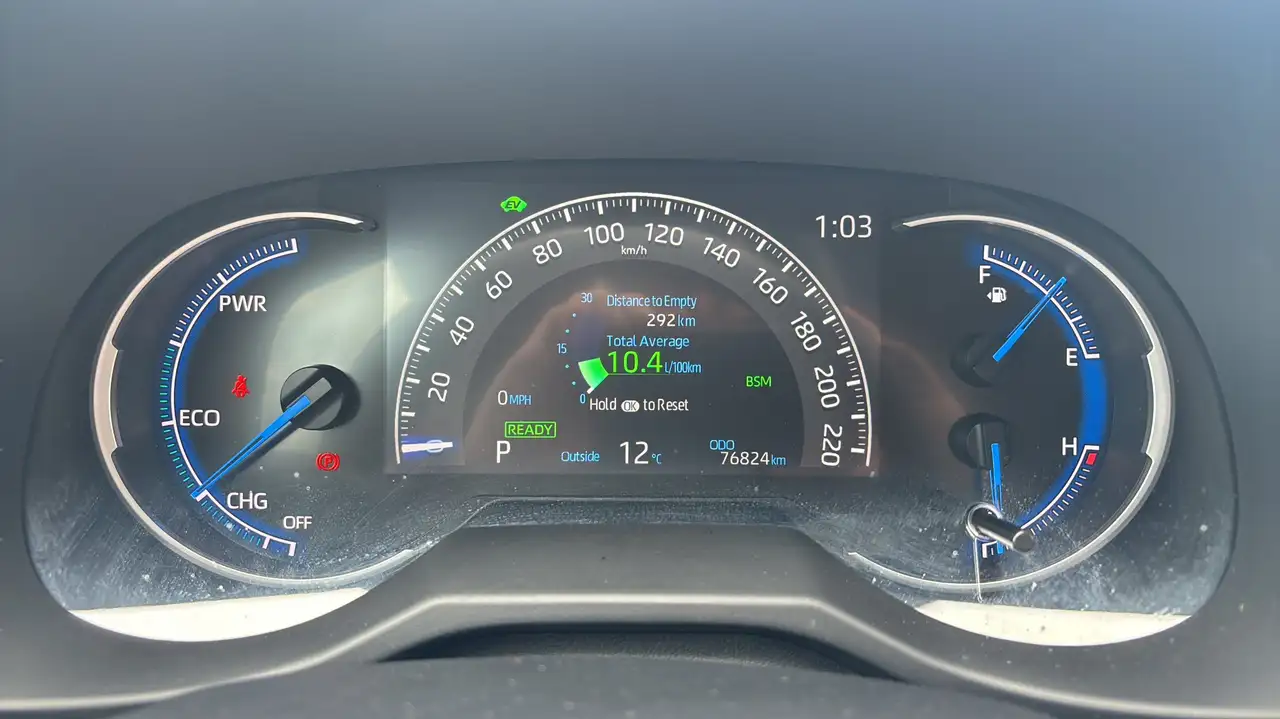 Toyota RAV 4 снимка Toyota RAV 4